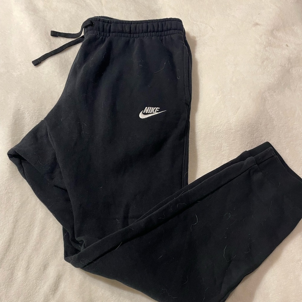 Men’s Nike sweats - Large -great condition
